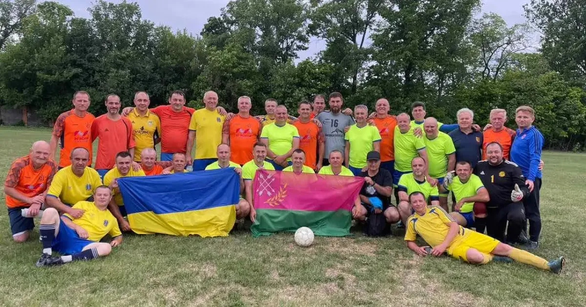 Фото: Сергій Зеленський, фейсбук У Сахновщині відбувся турнір з футболу серед ветеранів (45+) на порталі Gromada Group