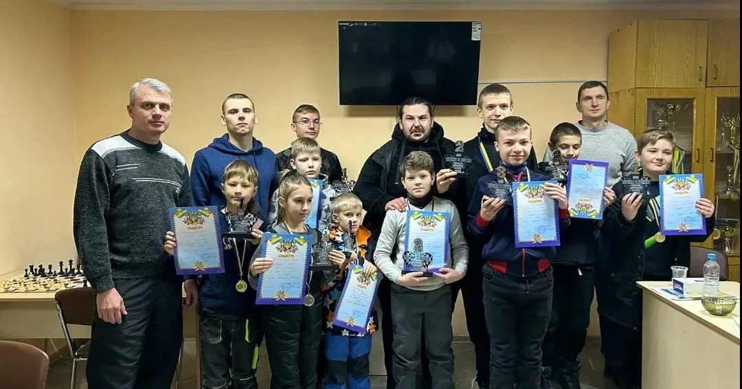 Головна світлина новини на сайті Gromada Group В Лозовій відбувся традиційний турнір з шахів на порталі Gromada Group